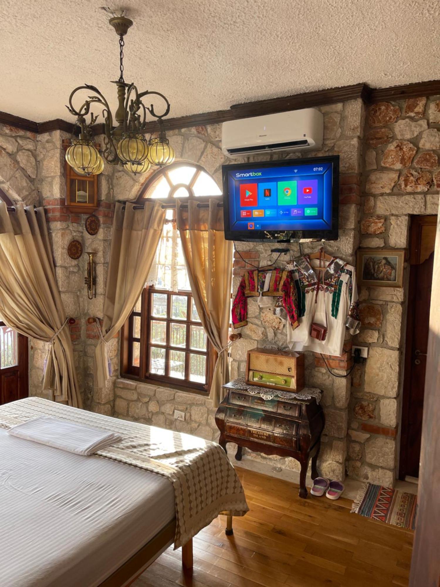 Solomon&Sons Hotel Dhermi Exterior photo